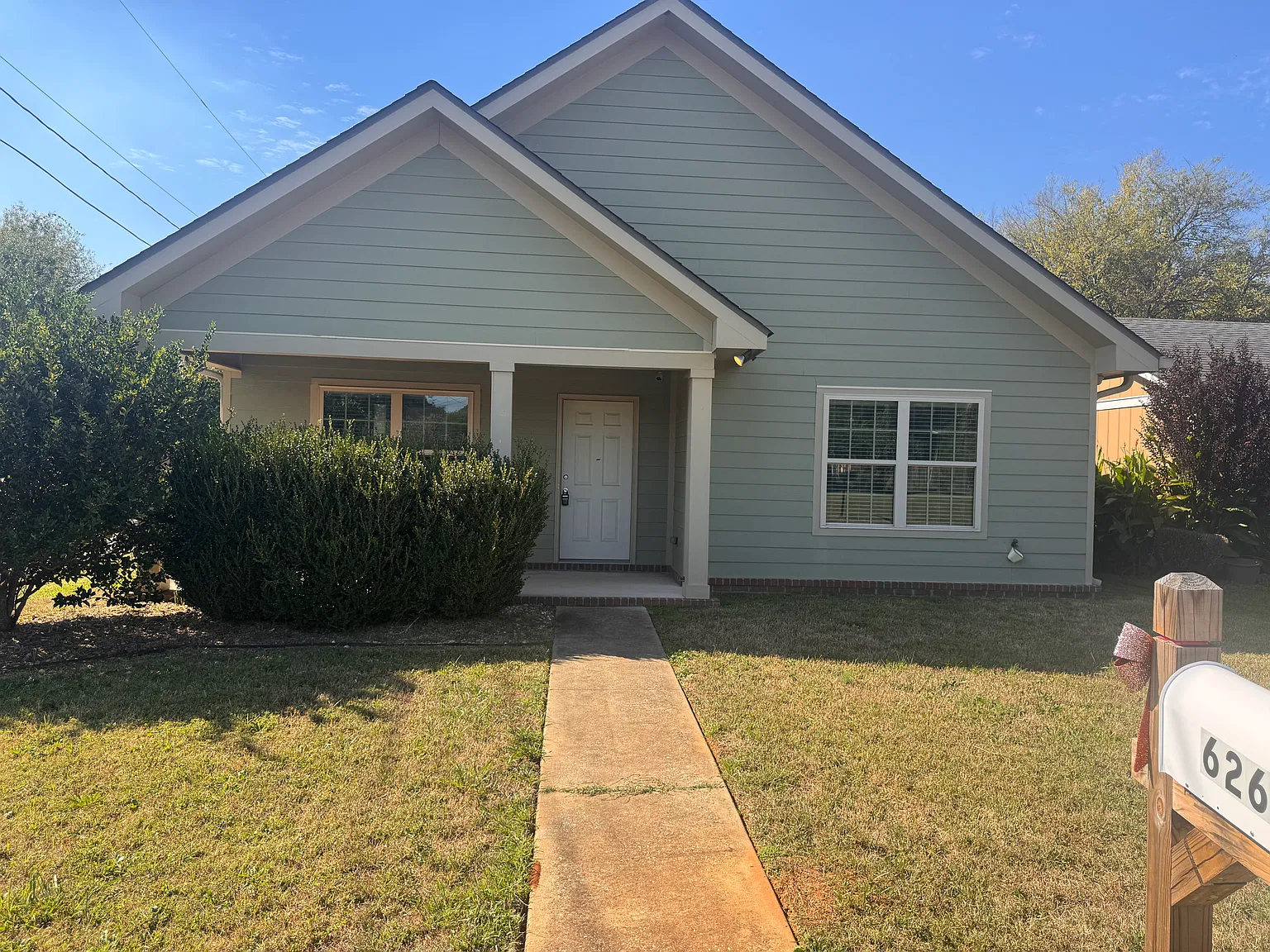 3 bed, 1563 sqft, $2,000 — Photo 3