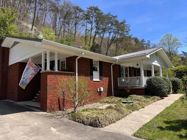 191 Armory Rd, Prestonsburg, KY 41653