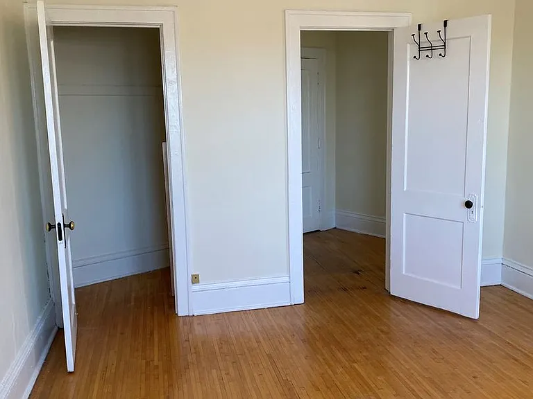 2121 Hennepin Ave S — Photo 15