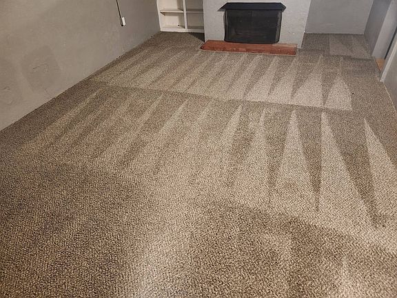 4th image of 244 N Vine Ave #4