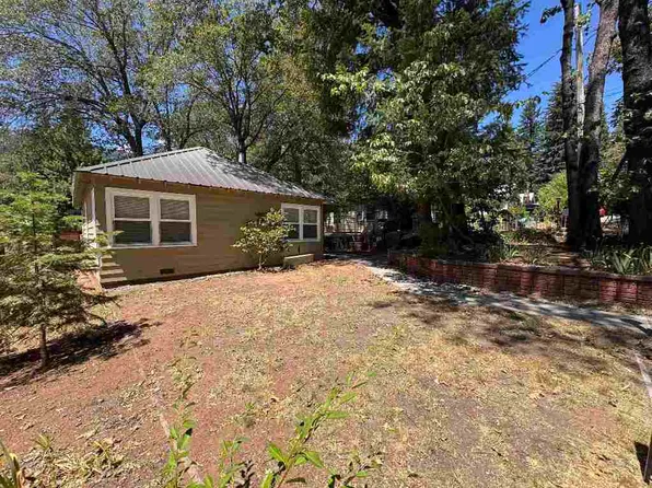 4425 Gleaves Ave, Dunsmuir, CA 96025