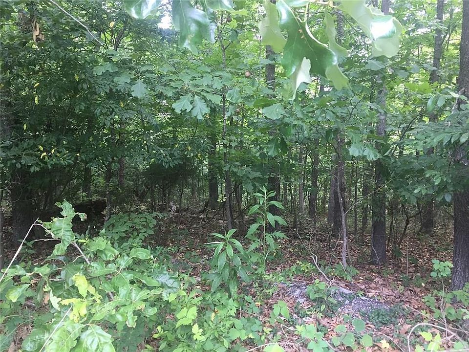 2nd image of Blue Hill Rd