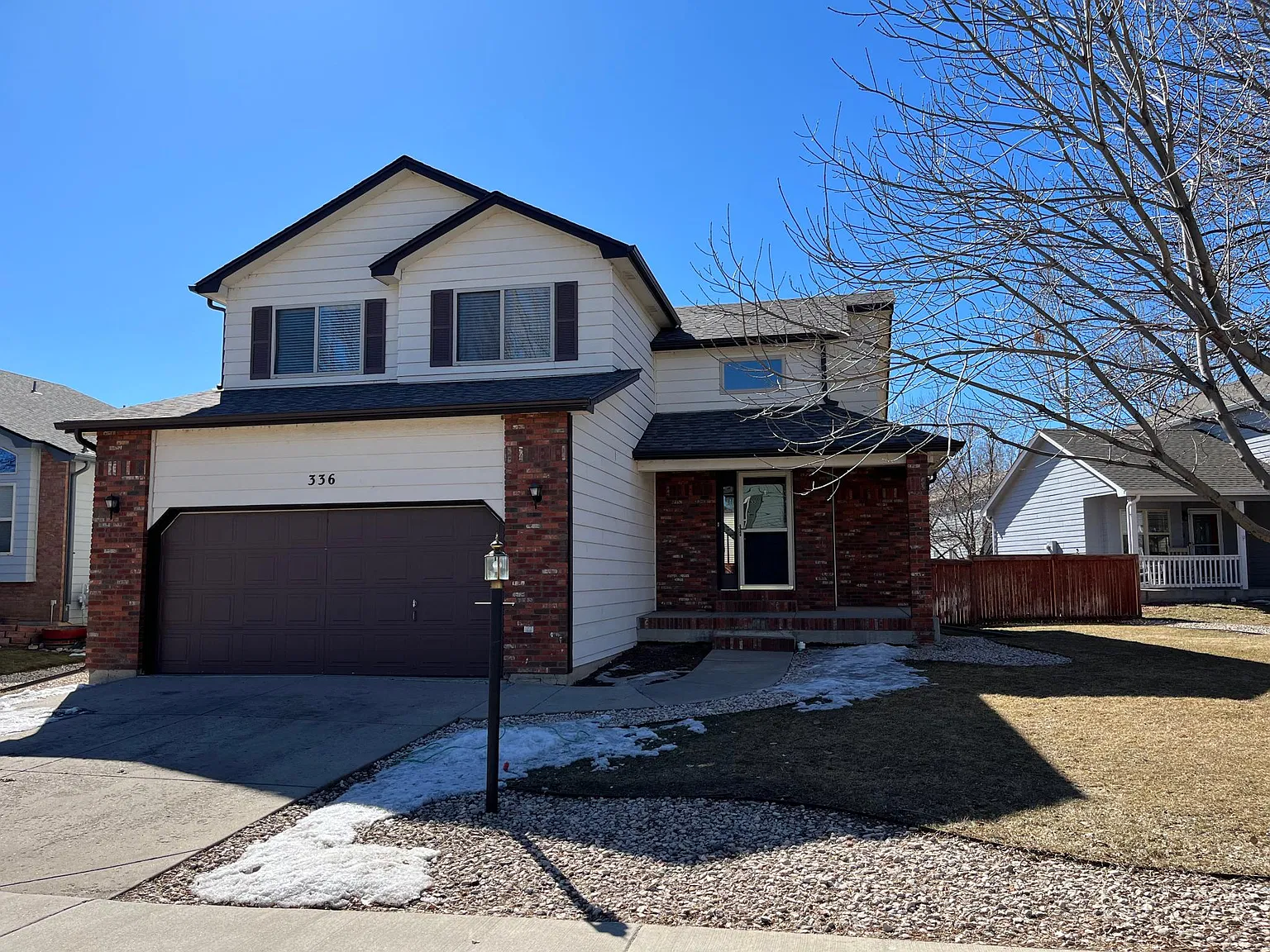 3 bed, 2.5 bath, 2393 sqft, $2,600 — Photo 1