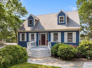 12 White Island Rd, Halifax, MA 02338