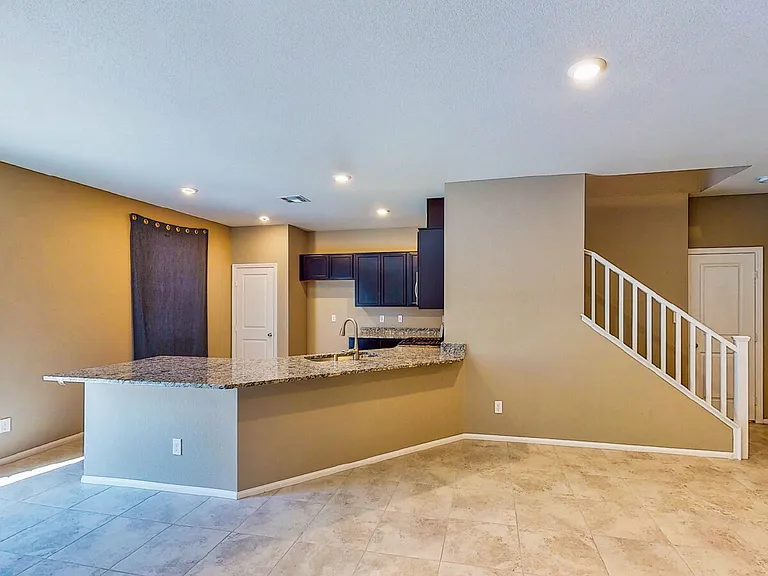 9733 Cluny Ave — Photo 5