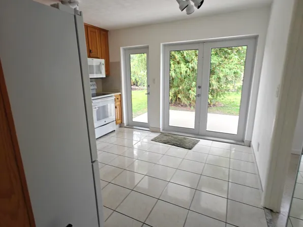 2120 N 57th Way, Hollywood, FL 33021