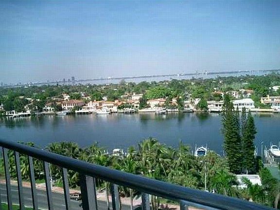 3rd image of 5401 Collins Ave APT 520