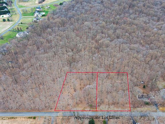 4th image of 262 White Marsh Rd