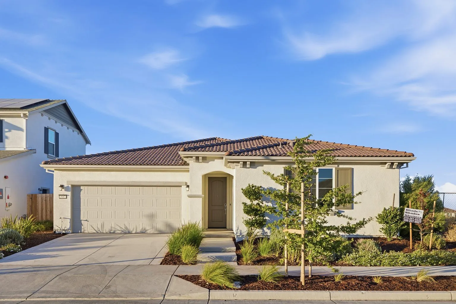 4 bed, 2500 sqft, $3,350 — Photo 1