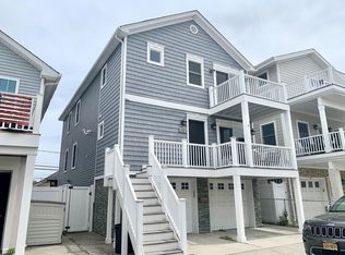 66 Vermont St, Long Beach, NY 11561