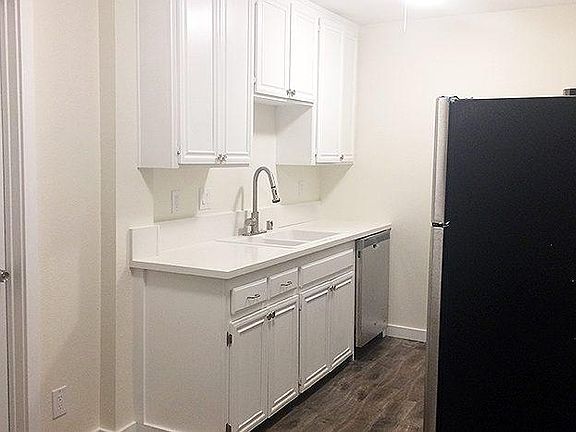 3rd image of 222 S Union Ave APT 2