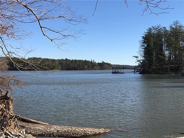 1st image of 284 Fish Camp Dr