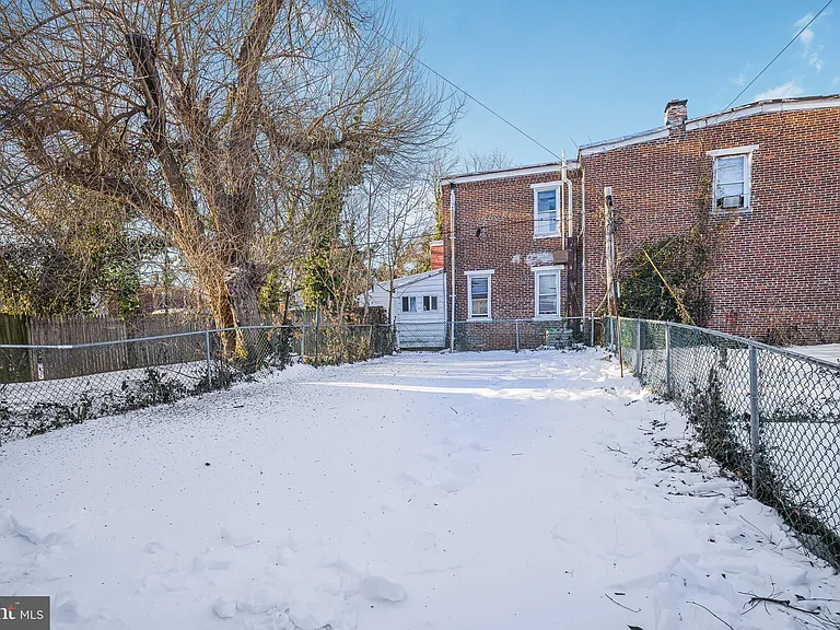 2321 N Tatnall St — Photo 29