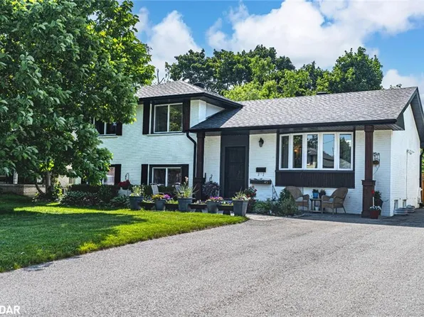 45 Ottaway Ave, Barrie, ON L4M 2W8