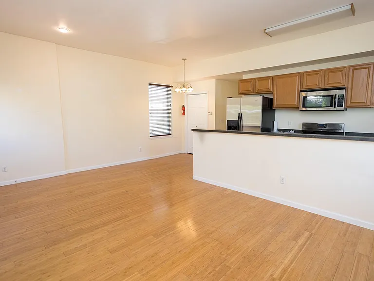 199 Van Winkle St #2 — Photo 7