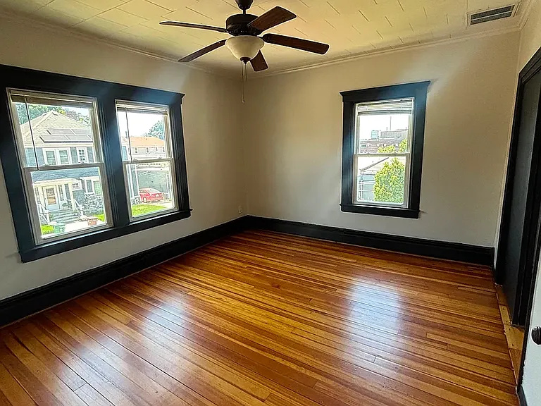 63 Read Ave #2 — Photo 8