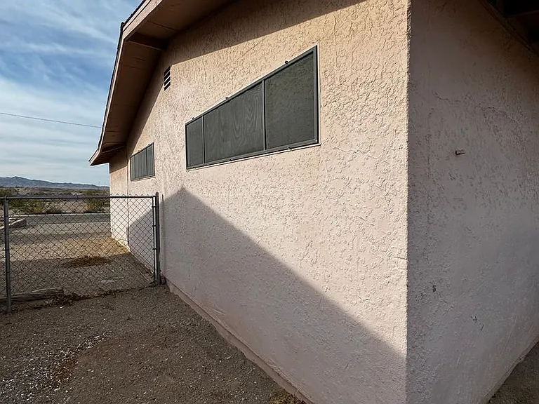 2028 Parkway — Photo 18