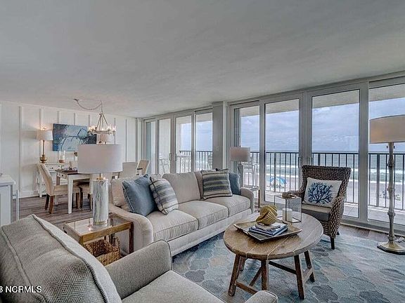 4th image of 4110 Island Drive Unit 204