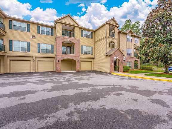 3rd image of 7800 Point Meadows Dr APT 1435