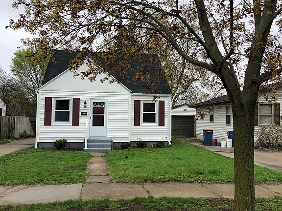 2nd image of 1534 Powers Ave NW