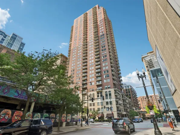 41 E 8th St APT 1102, Chicago, IL 60605
