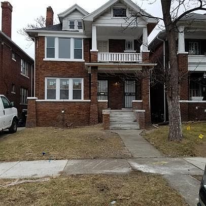 1st image of 2026 Gladstone St #1