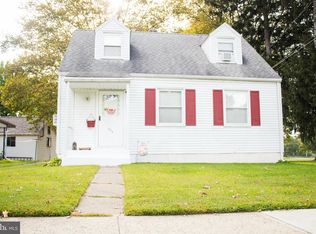 408 Constitution Ave, Hellertown, PA 18055