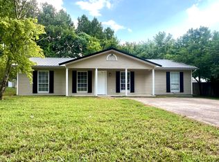201 Carrol Dr, Ringgold, GA 30736