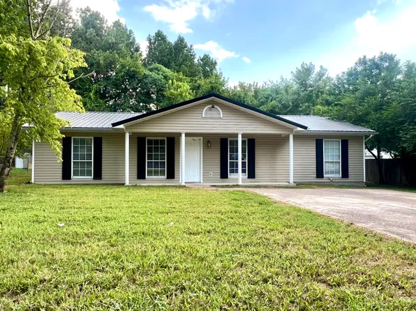 201 Carrol Dr, Ringgold, GA 30736