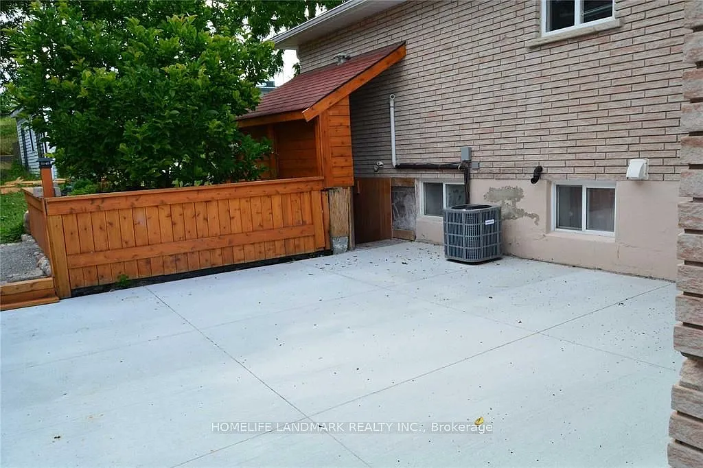 2 bed, $1,550 — Photo 2