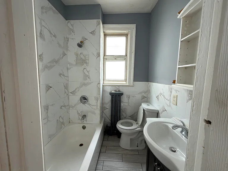225 Lembeck Ave #2 — Photo 11