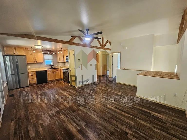 917 Discovery Way — Photo 3
