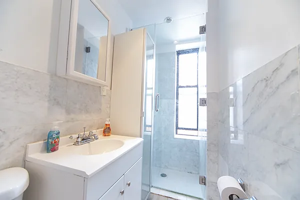 Rented by Platinum Properties | media 21