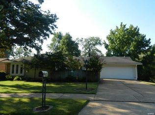 464 Graywood Dr, Ballwin, MO