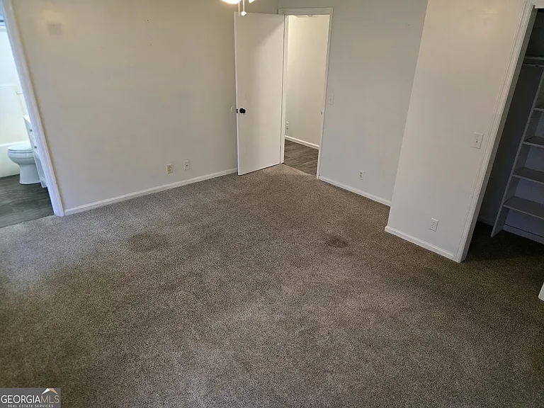 1001 Regal Rd — Photo 25