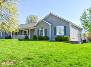 7 Quail Ridge Dr, Pittsfield, IL 62363