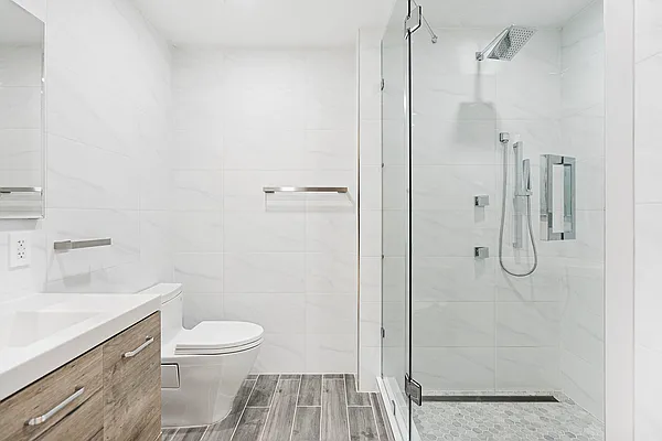 Rented by Compass | media 42