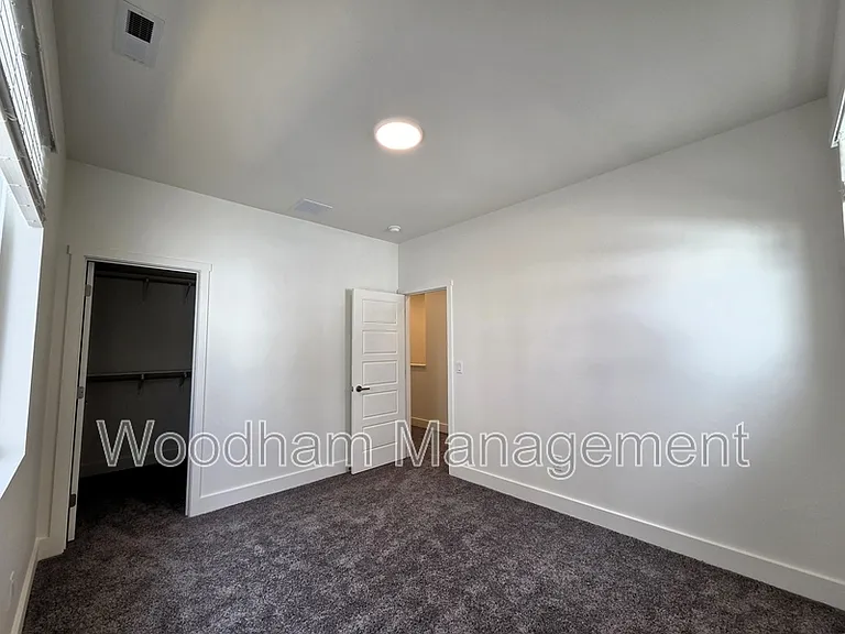 4819 Harvest Pkwy — Photo 29