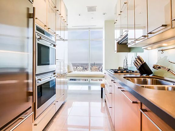5th image of 151 E 58th St APT 41B