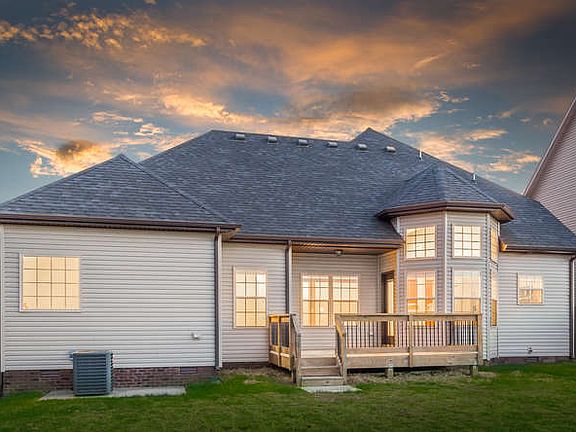 2nd image of 1904 Apache Way