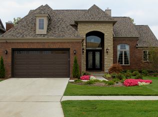 54901 Lawson Creek Dr, Shelby Township, MI