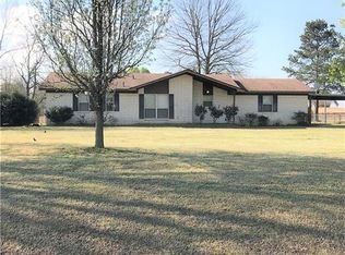 506 E Standfield Ave, Pocola, OK 74902