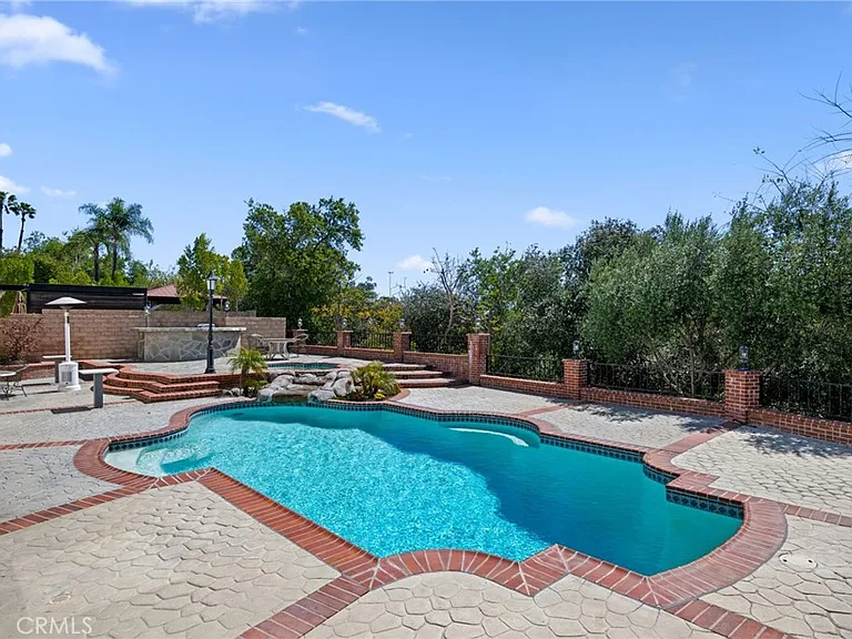17830 Arvida Dr — Photo 40