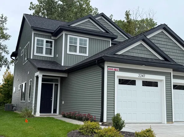 2247 Watertown Way, Grand Rapids, MI 49505