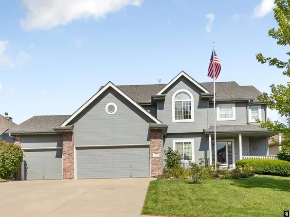 4714 Coffey St, Bellevue, NE 68133