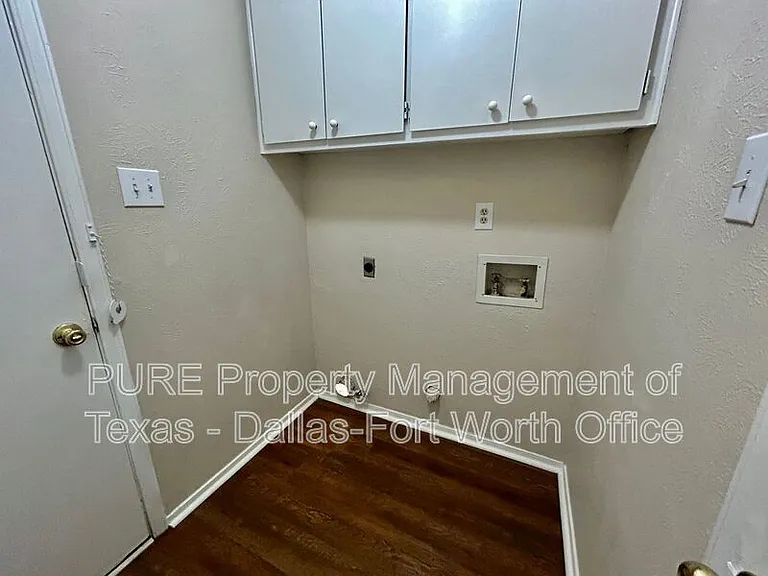 4707 Burning Springs Dr — Photo 32