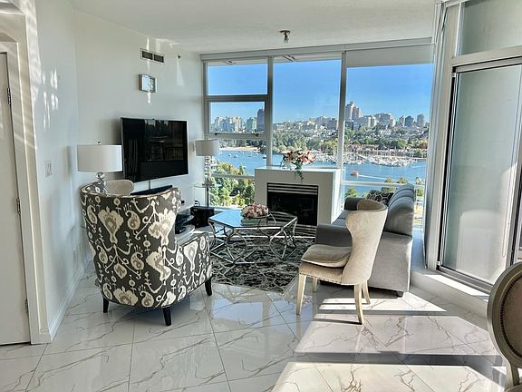 5th image of 638 Beach Cres #1102