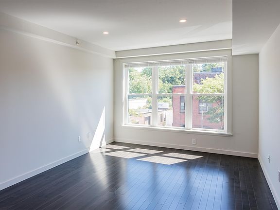 5th image of 3389 Washington St APT 203