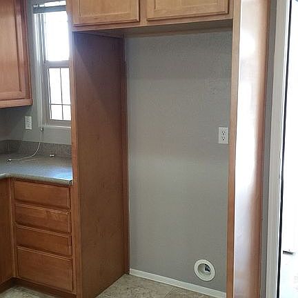 4th image of 6148 Equine Ave