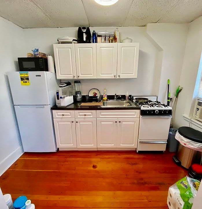 1st image of 21-39 28th St #3FF